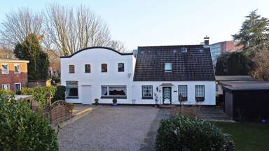 Einfamilienhaus zum Kauf 298.000 € 4 Zimmer 120 m² 581 m² Grundstück Husum Husum 25813