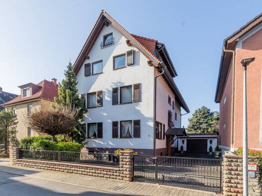 Wohnung zum Kauf 850.000 € 8,5 Zimmer 275,5 m² Bischofsheim 65474