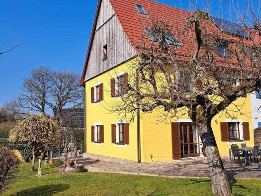 Doppelhaushälfte zum Kauf 885.000 € 8 Zimmer 190 m² 940 m² Grundstück frei ab 01.08.2026 Pyrbaum 90602