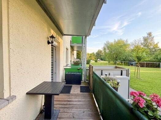 Wohnung zum Kauf 100.000 € 2 Zimmer 60,6 m² Pirna Pirna 01796