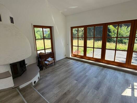 Einfamilienhaus zur Miete 2.250 € 5 Zimmer 171 m² 1.040 m² Grundstück Wangen 73117