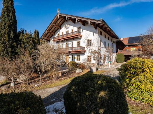 Haus zum Kauf 5.950.000 € 14 Zimmer 462 m² 2.467 m² Grundstück Beuerberg Riedering 83083