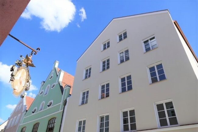 Wohnung zur Miete 1.000 € 3 Zimmer 90 m²<br/>Wohnfläche 3.<br/>Geschoss 01.11.2024<br/>Verfügbarkeit Altstadt Landshut 84028