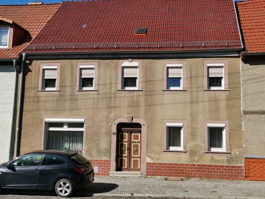 Reihenhaus zur Miete 795 € 5 Zimmer 124 m² 145 m² Grundstück frei ab 01.10.2026 Artern Artern/Unstrut 06556