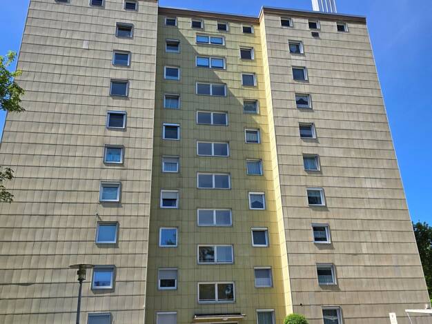 Wohnung zum Kauf 115.000 € 1 Zimmer 26,5 m² Geschoss 1/8 frei ab sofort Rosenstraße 10 Waldkraiburg Waldkraiburg 84478