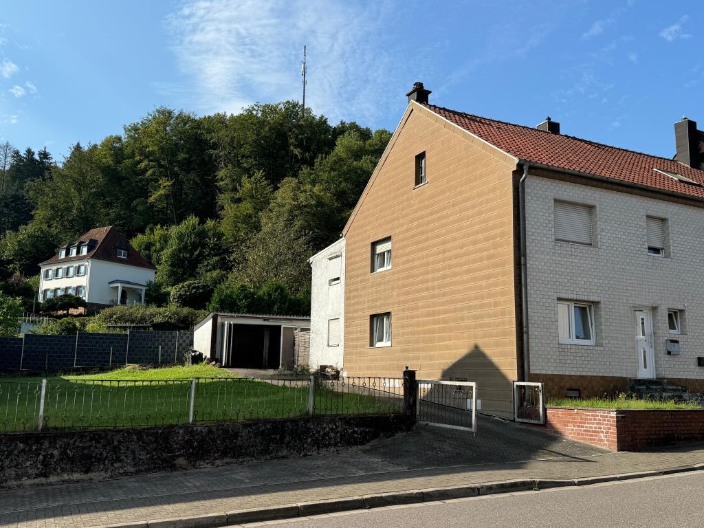 Einfamilienhaus zum Kauf 174.000 € 6 Zimmer 140 m²<br/>Wohnfläche 528 m²<br/>Grundstück Oberwürzbach St. Ingbert-Oberwürzbach 66386