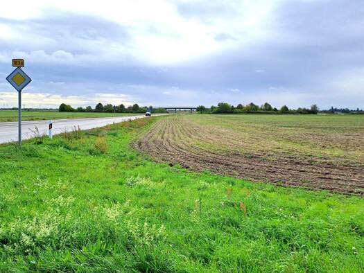 Land-/Forstwirtschaft zum Kauf 210.000 € 71.399 m² Grundstück Brehna Sandersdorf-Brehna 06796