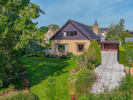 Villa zum Kauf 1.050.000 € 5 Zimmer 222 m² 1.306 m² Grundstück boveneindselaan 33 Krimpen aan den IJssel 2924 BA