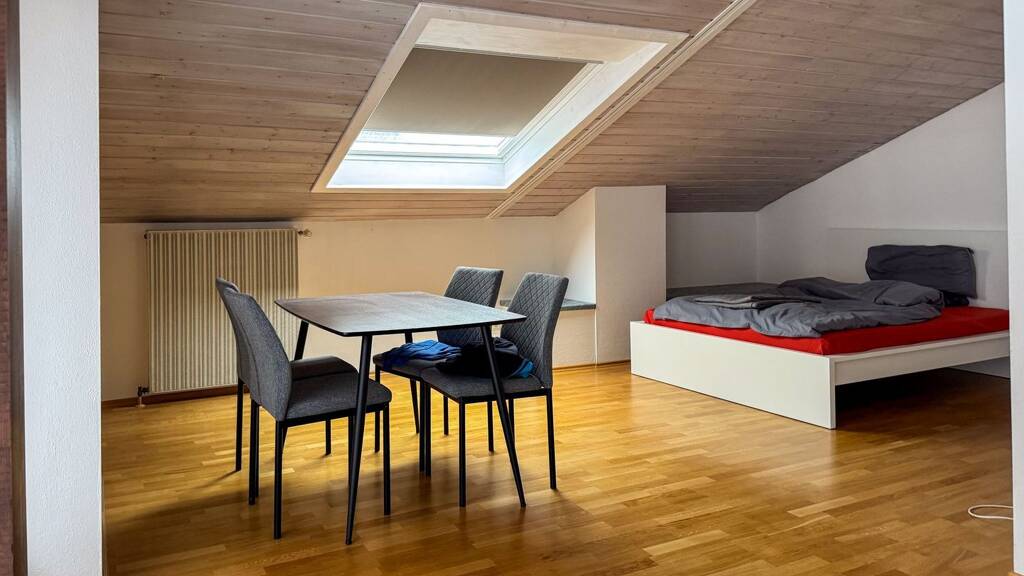 Studio zur Miete 450 € 1 Zimmer 40 m² 1. Geschoss frei ab 01.06.2026 Zaisering 83569