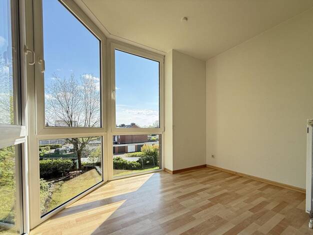 Wohnung zum Kauf 333.000 € 4 Zimmer 103 m² Buxtehude Buxtehude 21614