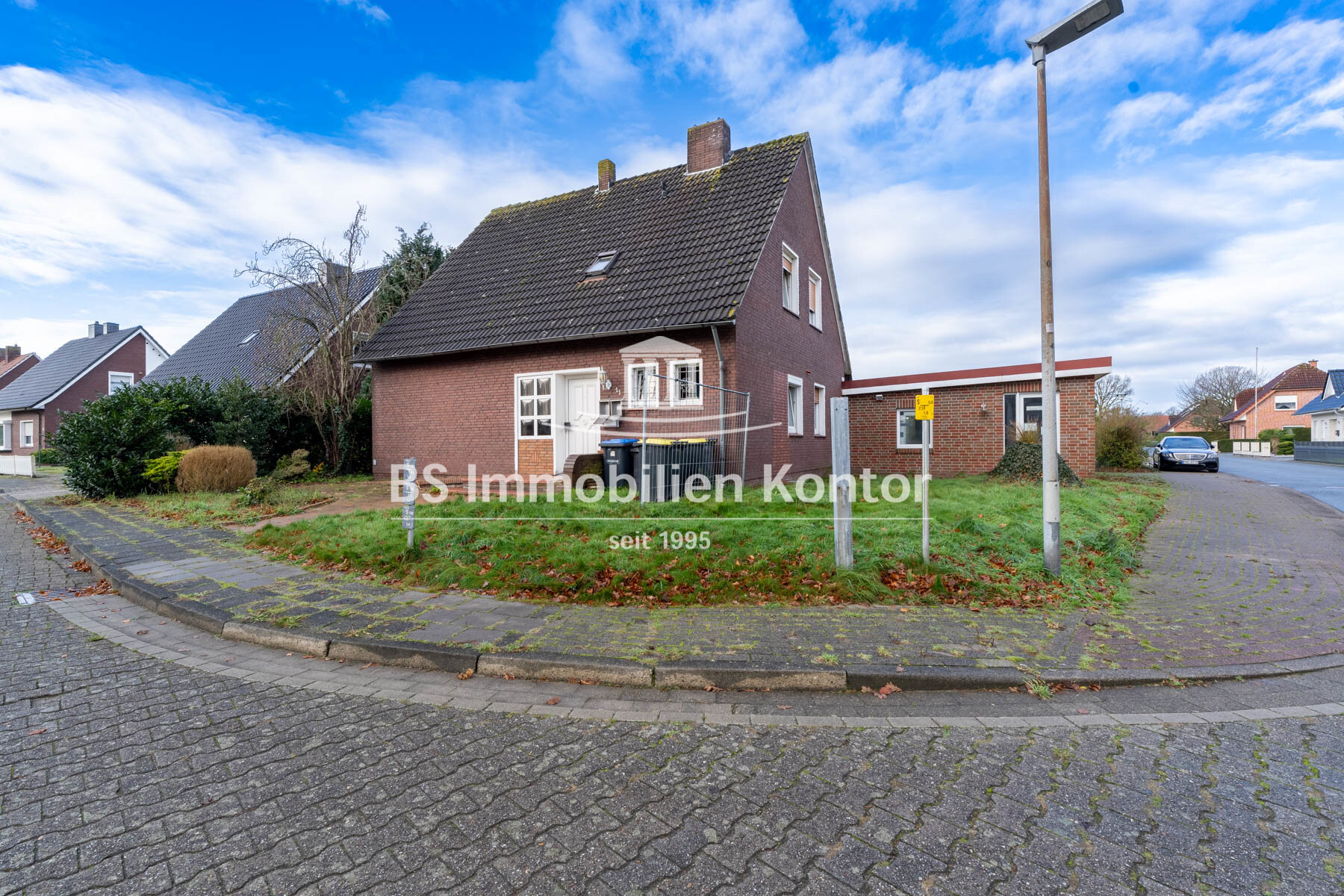 Einfamilienhaus zum Kauf 150.000 € 5 Zimmer 150 m²<br/>Wohnfläche 700 m²<br/>Grundstück Aschendorf Papenburg / Aschendorf (Ems) 26871