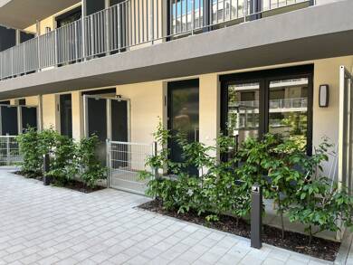 Terrassenwohnung zur Miete 669 € 1 Zimmer 42 m² EG Am historischen Lokschuppen 12 Stadtpark / Stadtgrenze 20 Fürth 90762