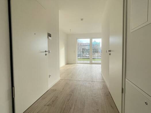 Wohnung zur Miete 1.048 € 2 Zimmer 72,3 m² EG Friedensstraße Leipziger Vorstadt Ortsamtsbereich Neustadt 01097