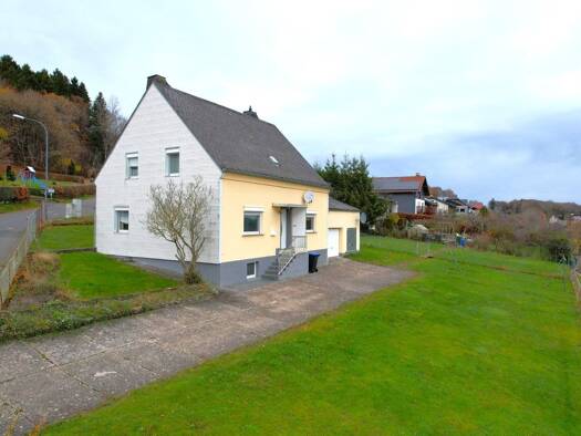 Einfamilienhaus zum Kauf 179.000 € 115 m² 1.400 m² Grundstück frei ab sofort Feusdorf 54584