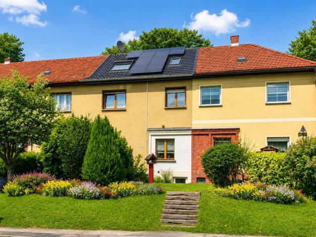 Reihenmittelhaus zum Kauf 149.000 € 4 Zimmer 112,6 m² 268 m² Grundstück Silberstraße Wilkau-Haßlau 08112