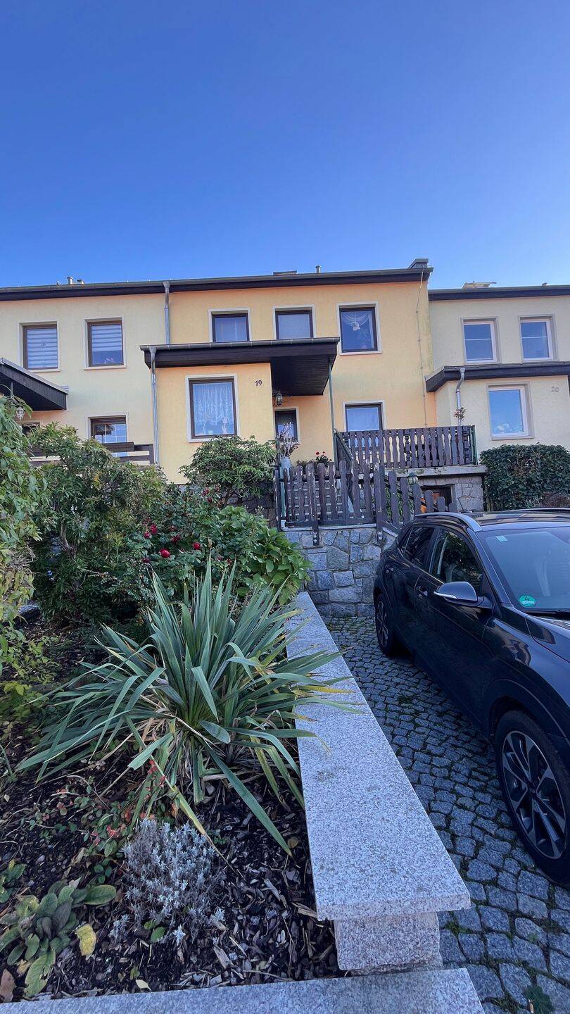 Immobilie in Bad Gottleuba-Berggießhübel - Achtung: Kleine Perle für Familien, traumhaft !! Reihenmittelhaus in Berggießhübel, 5 Zimmer, 2 Bäder, Terrasse, Garten - Bild 2