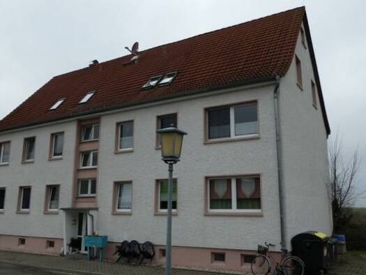 Maisonette zur Miete 320 € 2 Zimmer 56,8 m² 3. Geschoss frei ab 01.11.2025 Lindenweg 1 Pölzig 07554