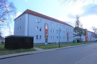 Wohnung zur Miete 378 € 3 Zimmer 62,8 m² 2. Geschoss Schillerstraße 9 Krumpa Braunsbedra 06242