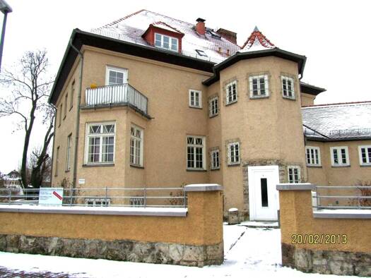 Wohnung zur Miete 700 € 2 Zimmer 96,2 m² frei ab sofort Niemegker Straße 12 Bitterfeld Bitterfeld-Wolfen 06749