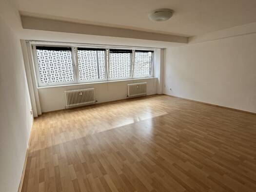 Studio zur Miete 564 € 1 Zimmer 42,8 m² 3. Geschoss frei ab 01.05.2026 Knochenhauerstraße 27 Altstadt Bremen 28195