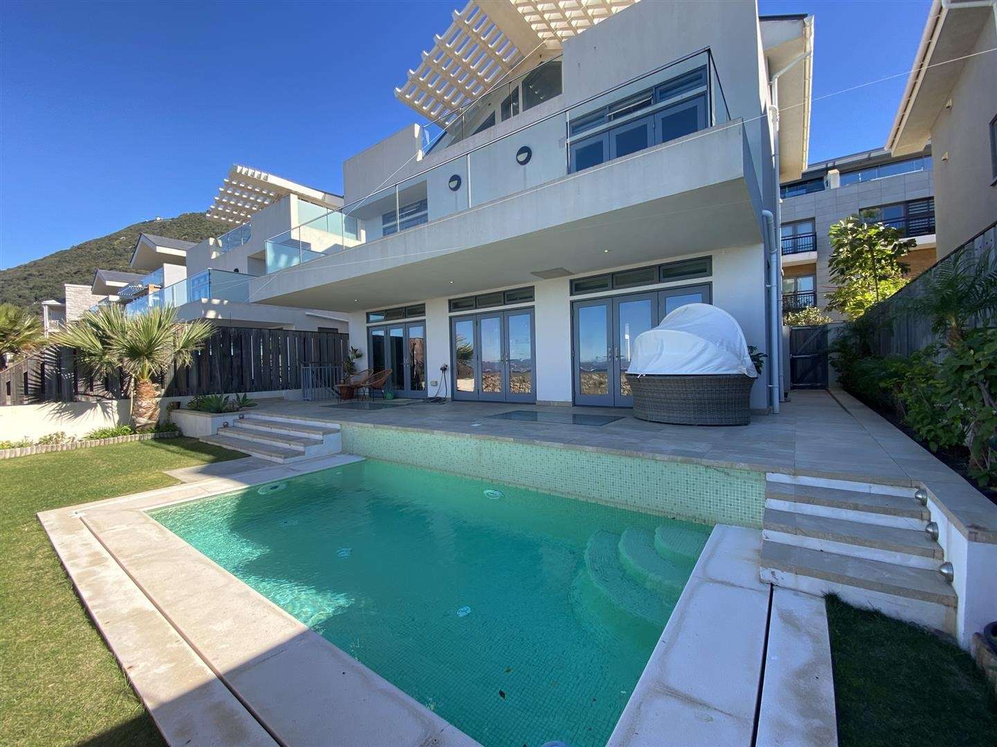 Villa zum Kauf provisionsfrei 5.721.326 € 5 Zimmer 314,5 m²<br/>Wohnfläche Gibraltar