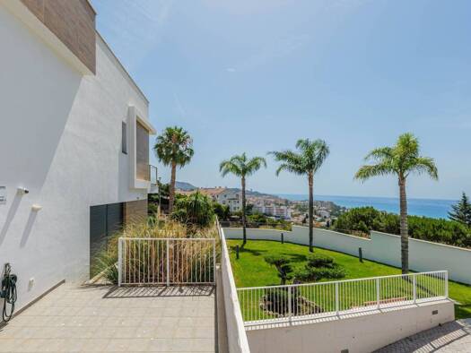 Chalet zum Kauf 1.650.000 € 4 Zimmer 283 m² 304 m² Grundstück Málaga 29015