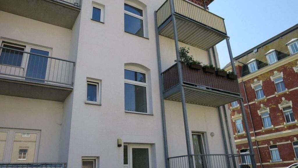 Wohnung zur Miete 305 € 2 Zimmer 54 m² EG Reichenbacher Straße 106 Bahnhofsvorstadt Zwickau 08056