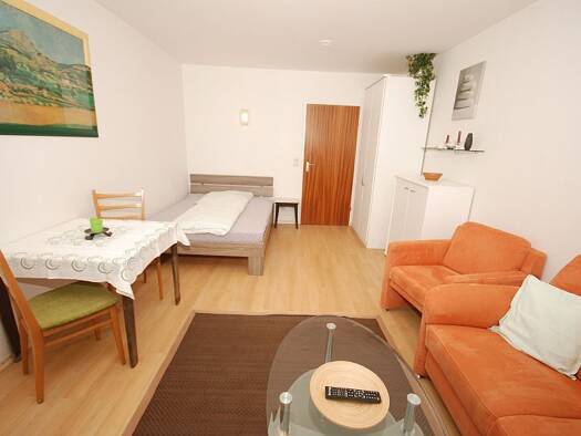 Wohnung zum Kauf als Kapitalanlage geeignet 98.000 € 1 Zimmer 28 m² Am Schroffen Karlstein Bad Reichenhall 83435