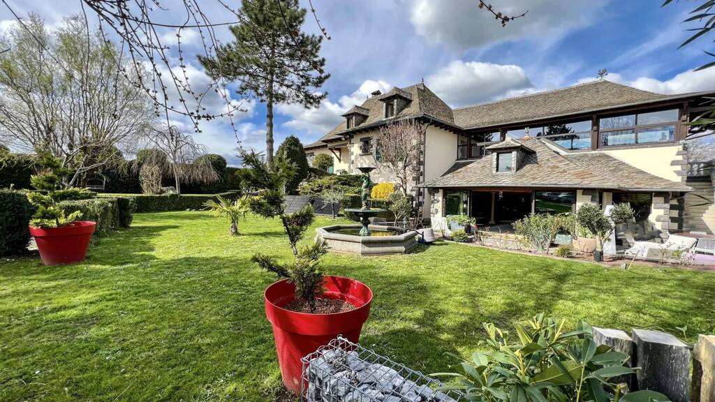 Einfamilienhaus zum Kauf 1.490.000 € 10 Zimmer 430 m² 2.270 m² Grundstück Pringy ANNECY 74000