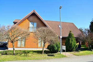 Einfamilienhaus zum Kauf 585.000 € 7 Zimmer 241 m² 1.016 m² Grundstück frei ab sofort Adelshofen Adelshofen 91587