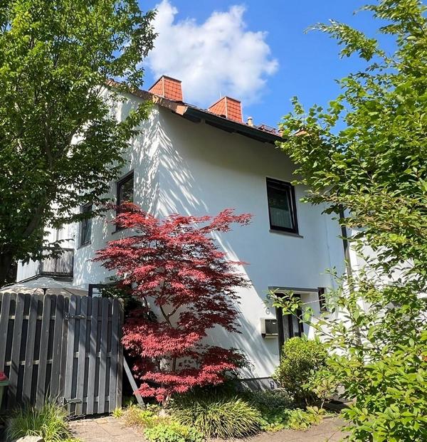 Haus zum Kauf 790.000 € 5 Zimmer 113 m²<br/>Wohnfläche 197 m²<br/>Grundstück Nienstedten Hamburg 22609