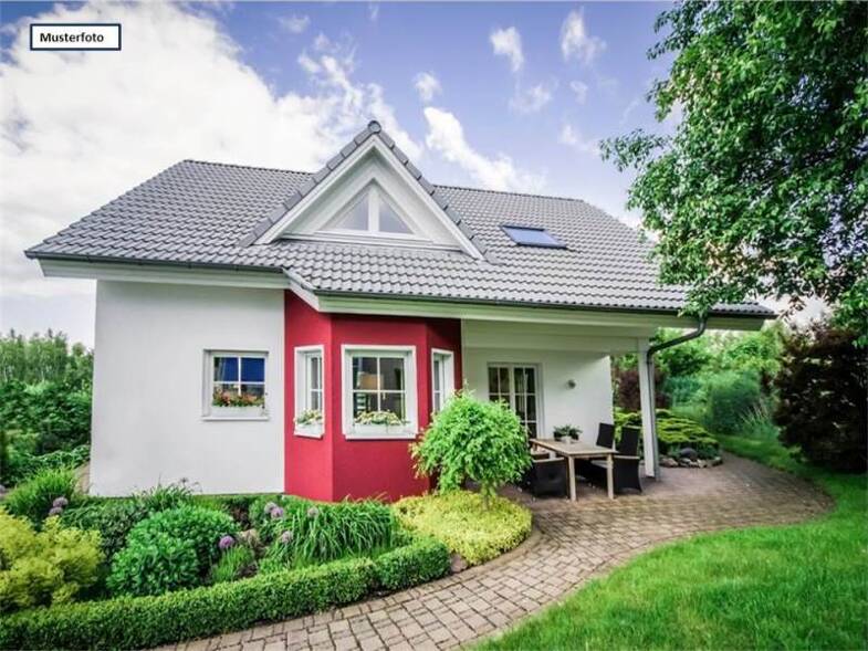 Haus zum Kauf provisionsfrei 124.000 € 160 m² 564 m² Grundstück Meiningen Meiningen 98617