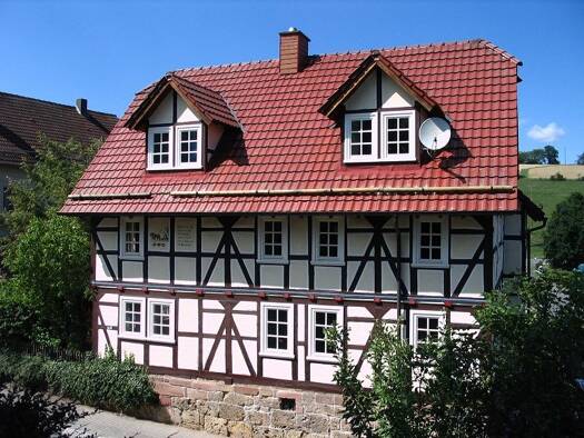 Bauernhaus zur Miete 2.100 € 10 Zimmer 270 m² frei ab sofort Breitzbach Herleshausen 37293