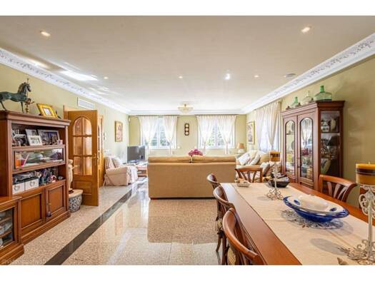 Villa zum Kauf 688.000 € 8 Zimmer 647 m² 3.000 m² Grundstück Pioz 19162