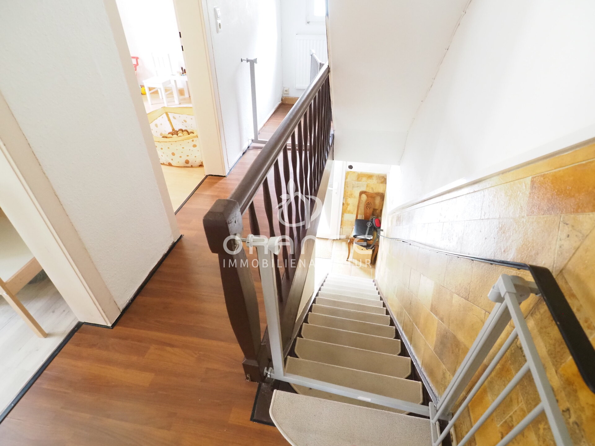 Mehrfamilienhaus zum Kauf 395.000 € 10 Zimmer 241 m²<br/>Wohnfläche 175 m²<br/>Grundstück Niederstotzingen Niederstotzingen 89168