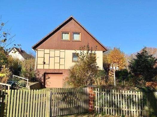 Einfamilienhaus zum Kauf 245.000 € 6 Zimmer 134,7 m² 800 m² Grundstück frei ab sofort Neumark 08496