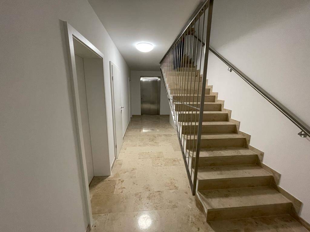 *Lux * 4-Zi.-ETW in  Umgebung mit freiem Blick über historische Stadt. – Gabelsbornstraße 52, 65187 Wiesbaden – Vorschaubild 8