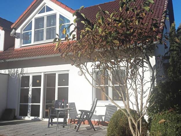 Doppelhaushälfte zum Kauf provisionsfrei 295.000 € 5 Zimmer 120 m² 449 m² Grundstück Losentitz Garz/Rügen, Losentitz 18574