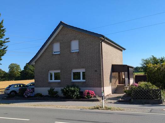 Einfamilienhaus zum Kauf 199.000 € 5 Zimmer 125 m² 506 m² Grundstück frei ab sofort Bünder Straße Lippinghausen Hiddenhausen 32120