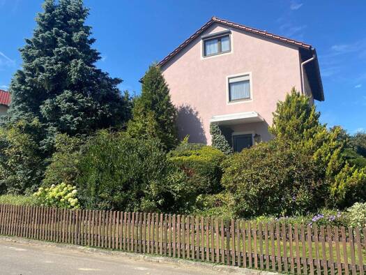 Haus zum Kauf 249.000 € 6 Zimmer 150 m² 820 m² Grundstück Schönwald 95173