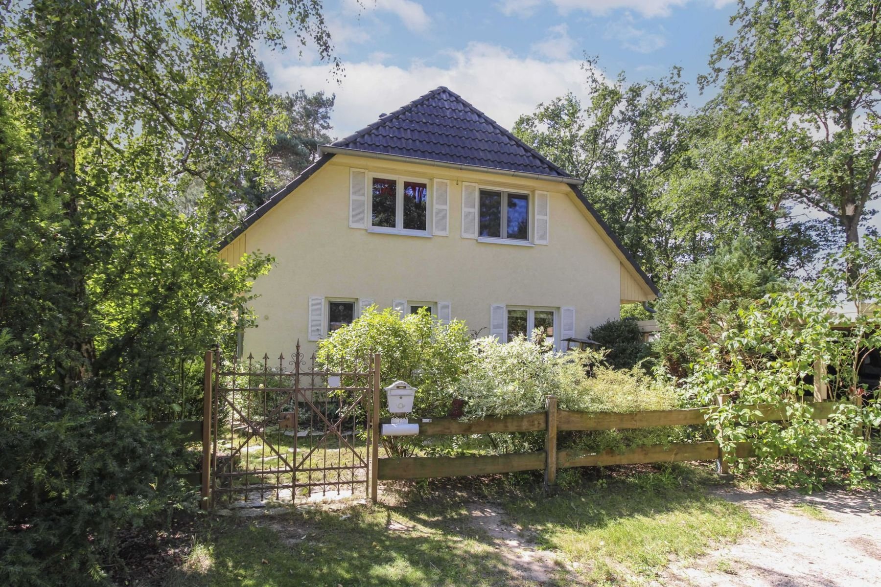 Einfamilienhaus zum Kauf 470.000 € 4 Zimmer 118,1 m²<br/>Wohnfläche 664,1 m²<br/>Grundstück 01.12.2024<br/>Verfügbarkeit Birkholzaue Bernau bei Berlin 16321