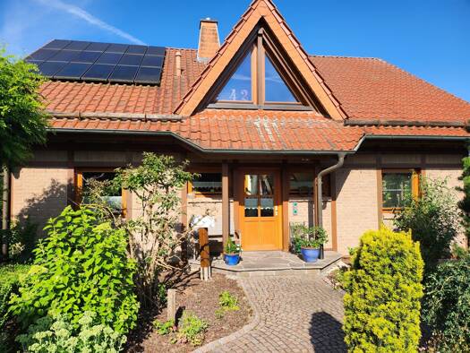 Einfamilienhaus zum Kauf 649.000 € 6 Zimmer 250 m² 780 m² Grundstück Hessisch Lichtenau 37235