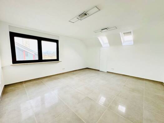 Wohnung zur Miete 2.150 € 4 Zimmer 120 m² Geschoss 1/2 frei ab 01.03.2026 Pfrondorf Tübingen 72074