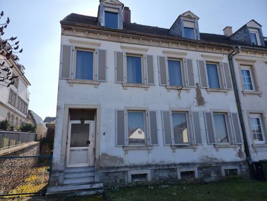 Mehrfamilienhaus zum Kauf 499.999 € 10 Zimmer 191,8 m² 883 m² Grundstück frei ab sofort Hochstraße 8 Bruchsal Bruchsal 76646