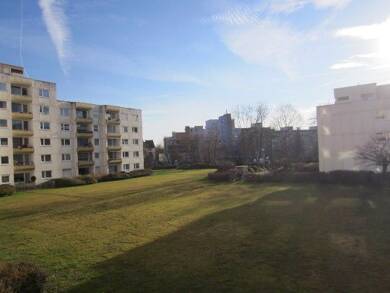 Wohnung zur Miete 819 € 4 Zimmer 86,5 m² 2. Geschoss Naumburger Straße 2 Karthause Koblenz 56075