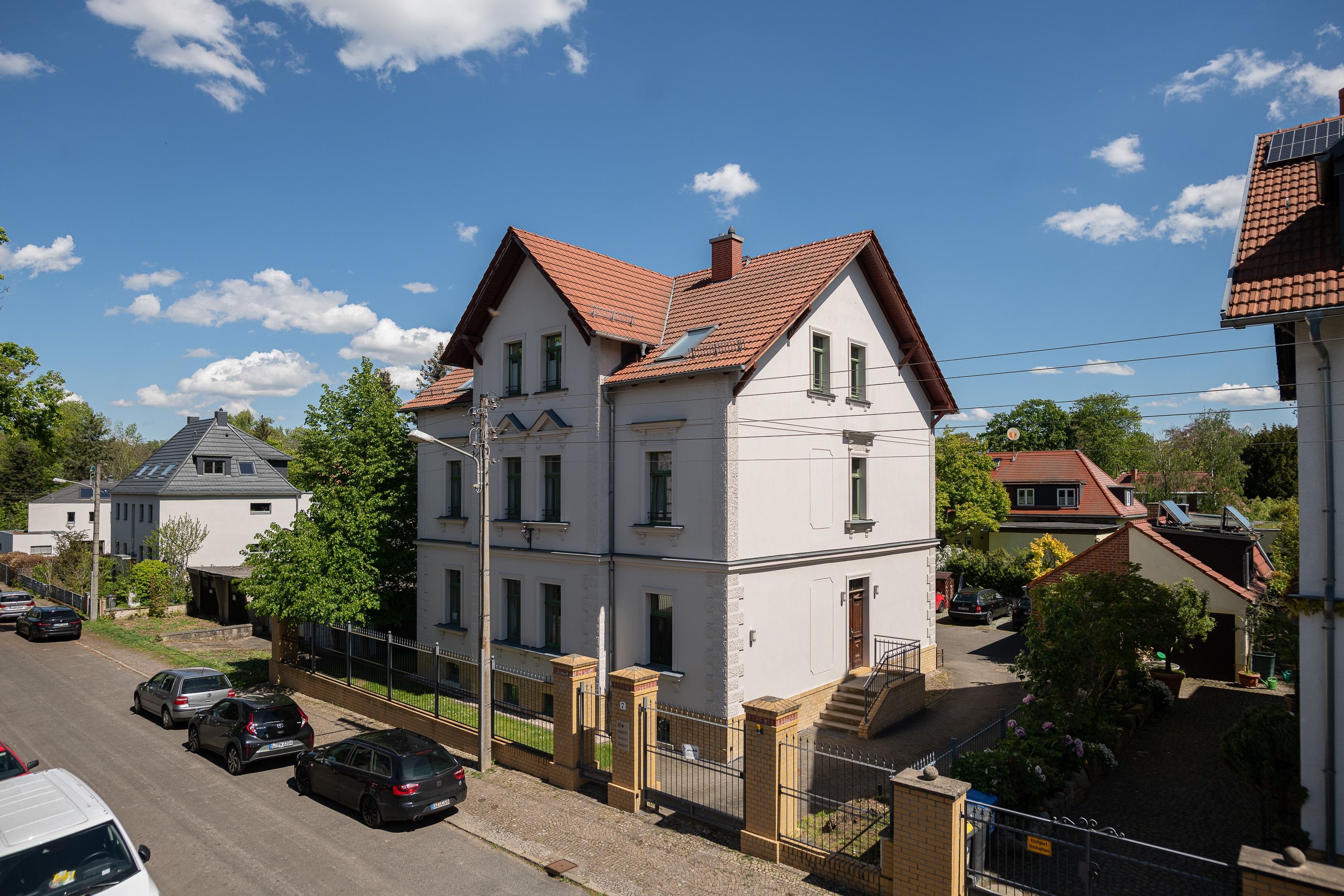 Mehrfamilienhaus zum Kauf provisionsfrei als Kapitalanlage geeignet 1.156.920 € 12 Zimmer 321 m²<br/>Wohnfläche 640 m²<br/>Grundstück Entsbergerstraße 7 Böhlitz-Ehrenberg Leipzig 04178