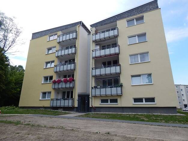 Wohnung zur Miete nur mit Wohnberechtigungsschein 388 € 2 Zimmer 62,7 m² 3. Geschoss frei ab 17.10.2026 Erfurter Straße 56 Deininghausen Castrop-Rauxel 44577