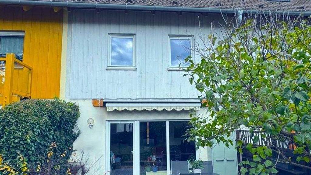 Reihenmittelhaus zum Kauf 369.000 € 6 Zimmer 130 m² 222 m² Grundstück Weißig Dresden 01328