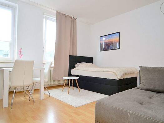 Studio zur Miete Wohnen auf Zeit 905 € 1 Zimmer 30 m² frei ab 01.03.2026 Gostenhof Nürnberg 90429