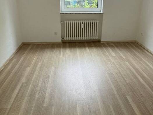 Wohnung zur Miete 495 € 3 Zimmer 79,6 m² 1. Geschoss Buchenstraße 15 Breidenbach Breidenbach 35236